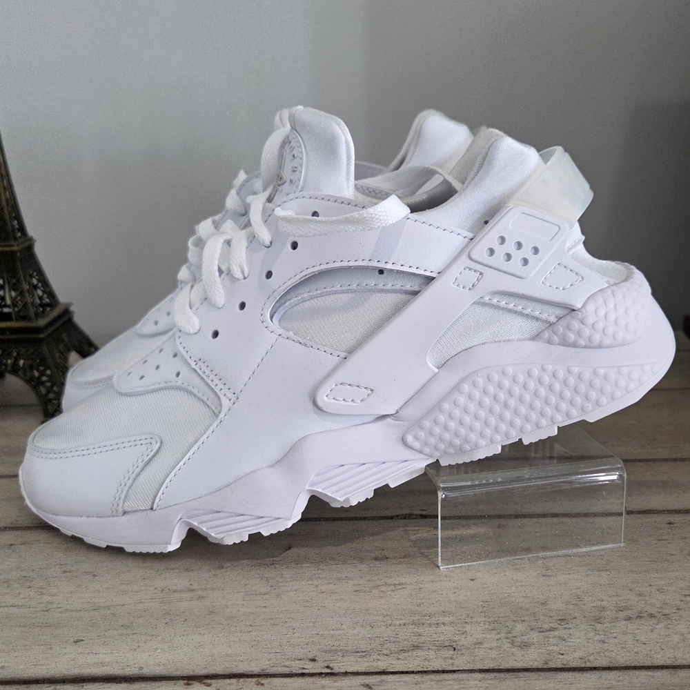 Nike Women's White Hurrache Sneakers